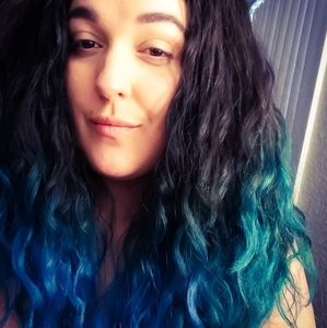 Meet your Posher, Lynn